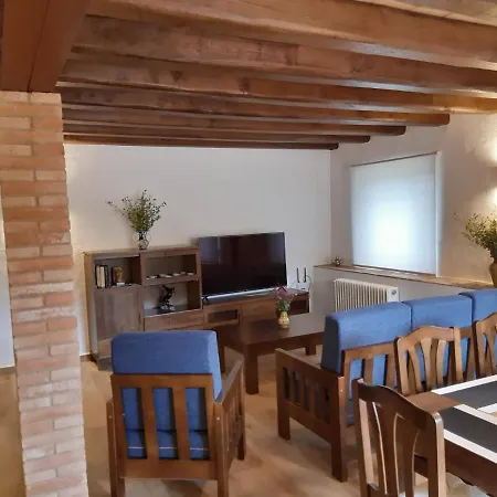 El Mas Fel - Apartament Montgri アパート *